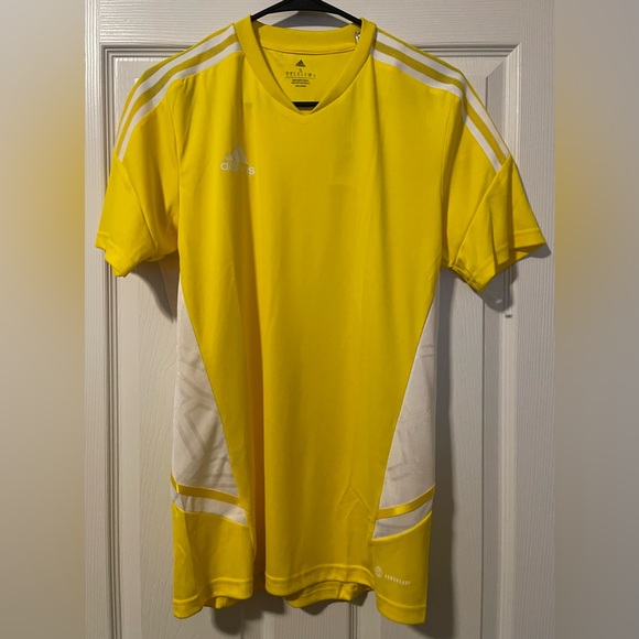 Adidas Condivo 22 Yellow Men's Soccer Sport Training Jersey HD2267 Sz Small NEW - Picture 1 of 9